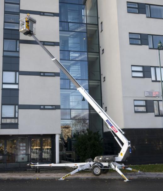 Släpvagnslift vikbom batteri, plattformshöjd 16 m