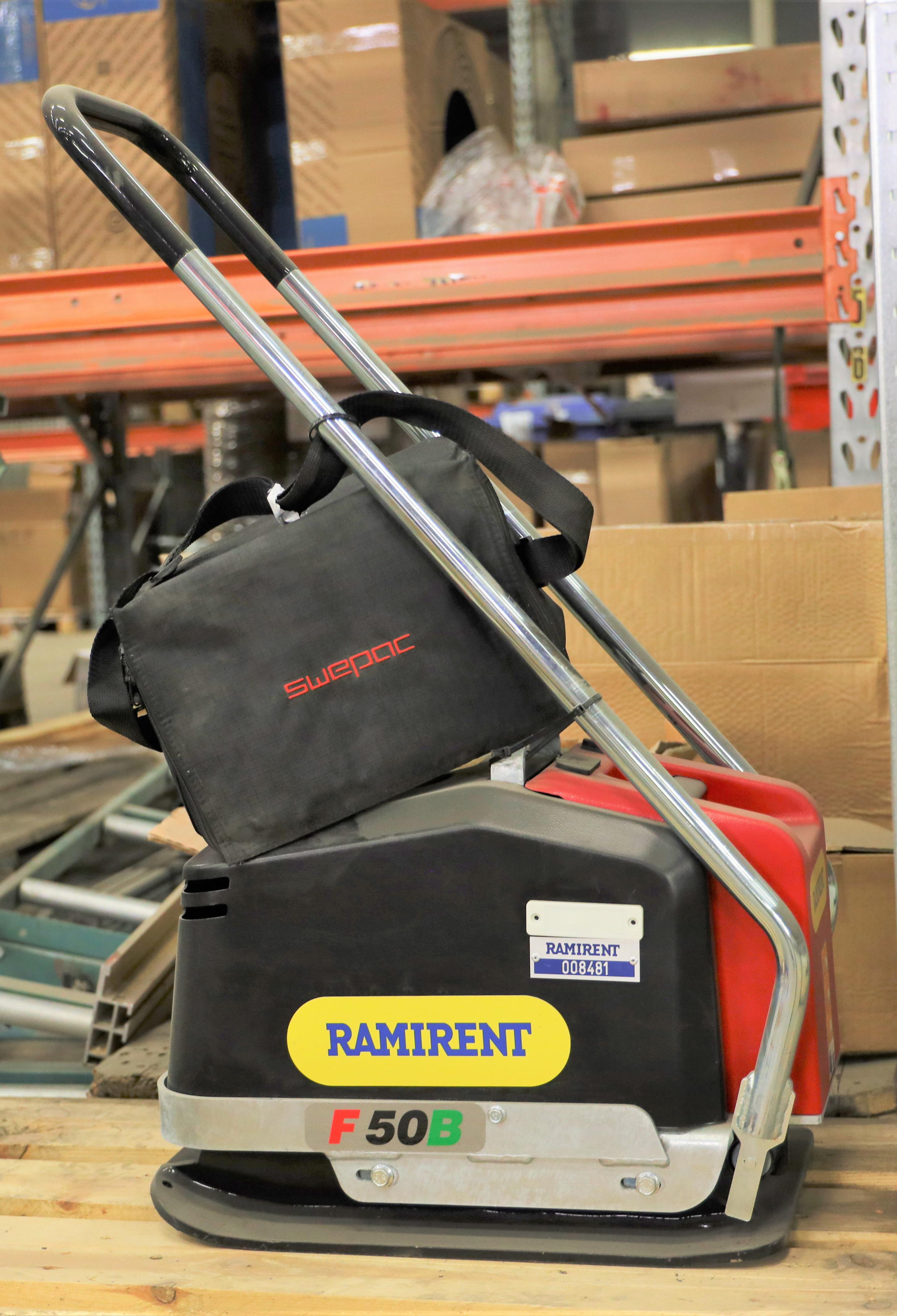 Vibratorplatta, batteridriven, < 65 kg