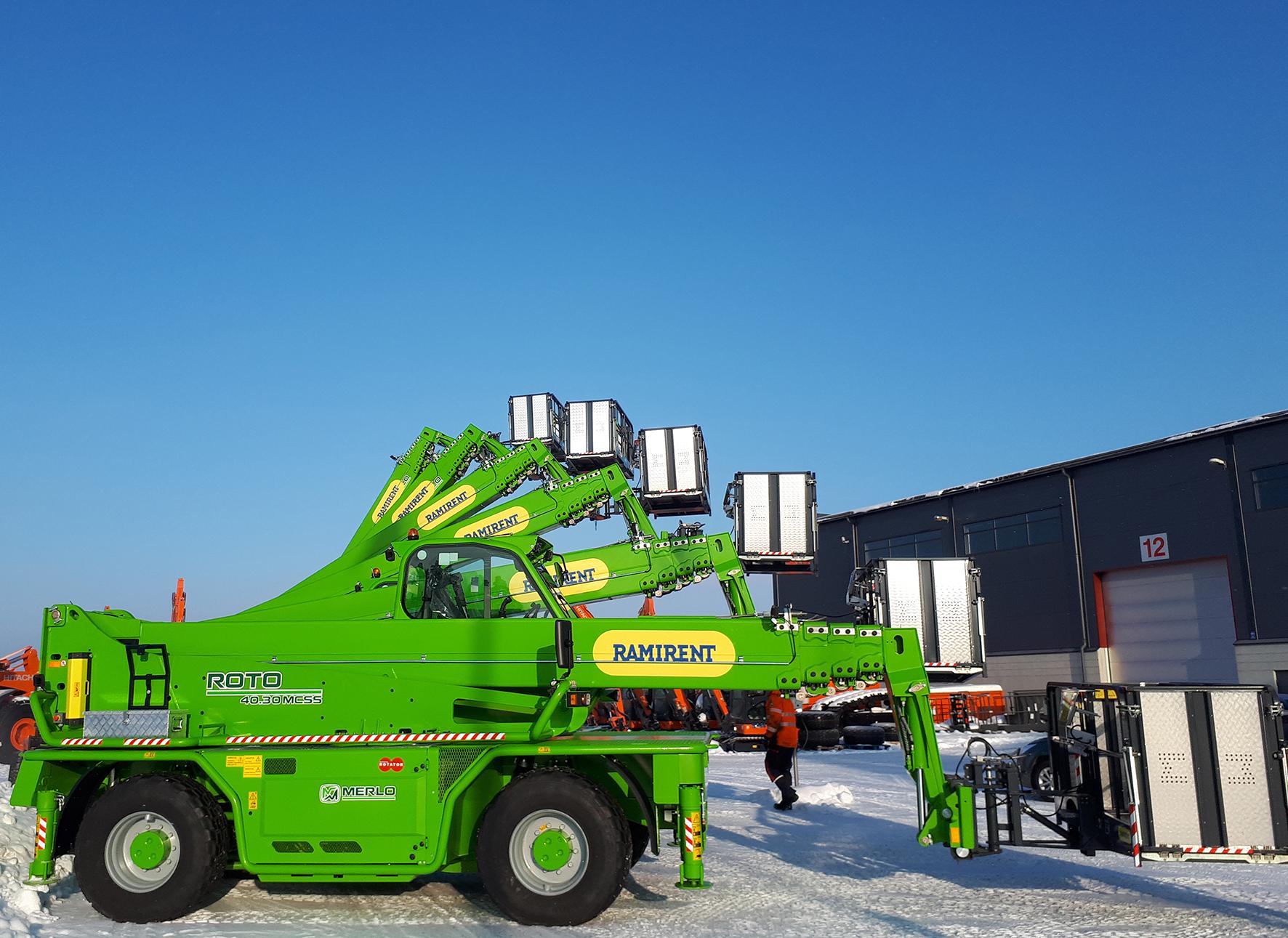 Teleskoptruck runtomsvängande, lyfthöjd 30 m